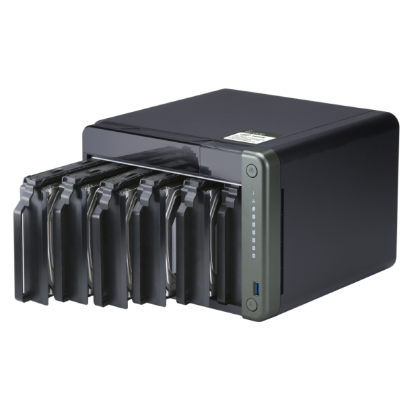 QNAP TS-653D