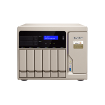 QNAP TS-877